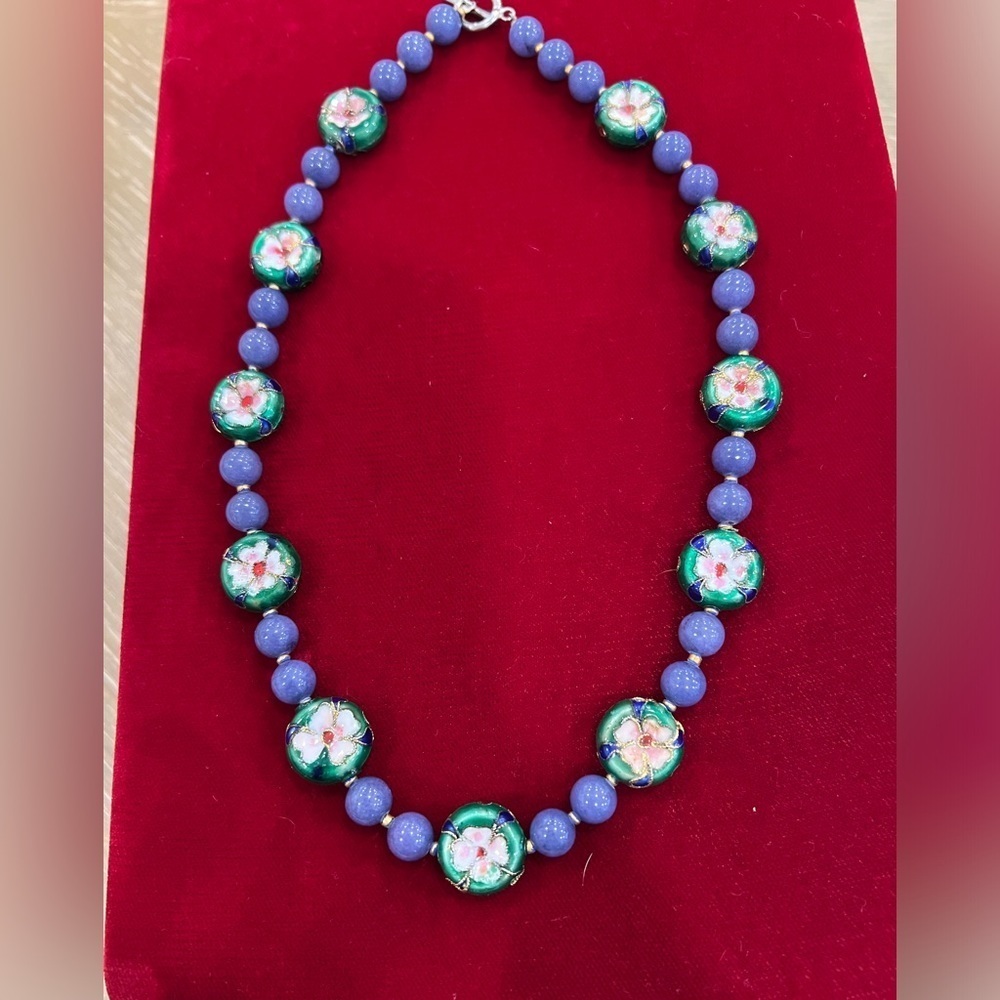 Vintage beaded floral necklace
